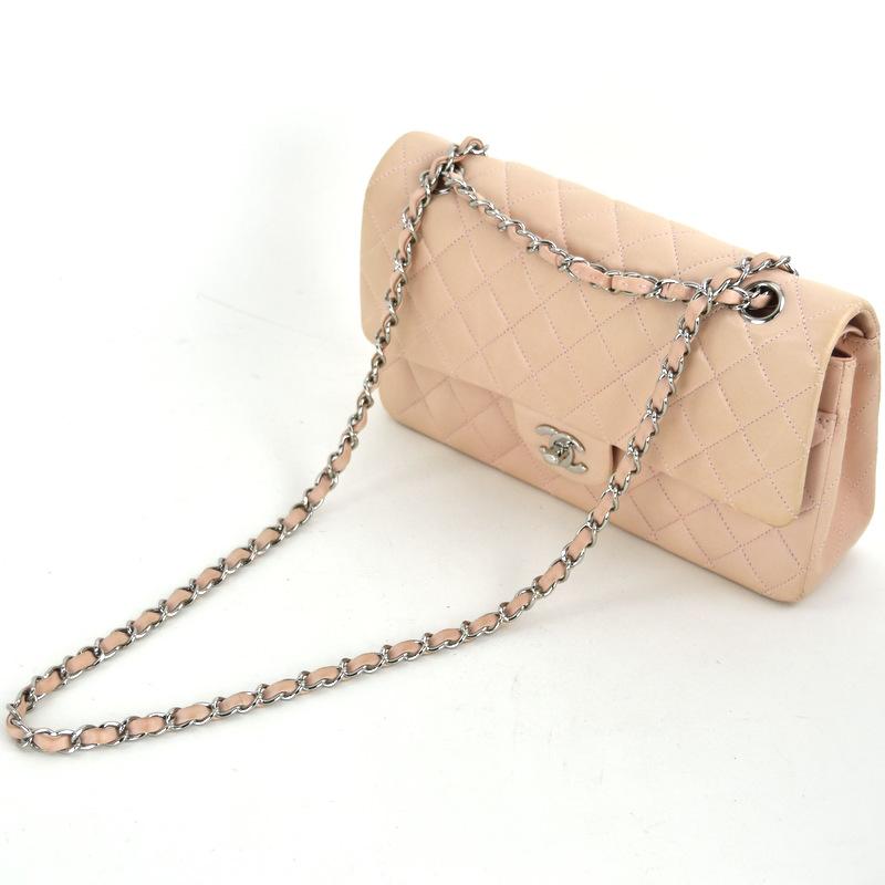 CHANEL（シャネル） バッグ チェーンショルダー マトラッセ Wフラップ