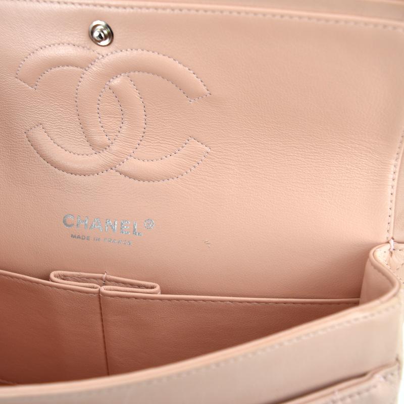 CHANEL（シャネル） バッグ チェーンショルダー マトラッセ Wフラップ