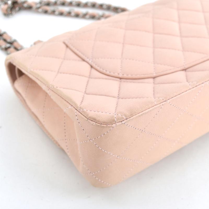 CHANEL（シャネル） バッグ チェーンショルダー マトラッセ Wフラップ