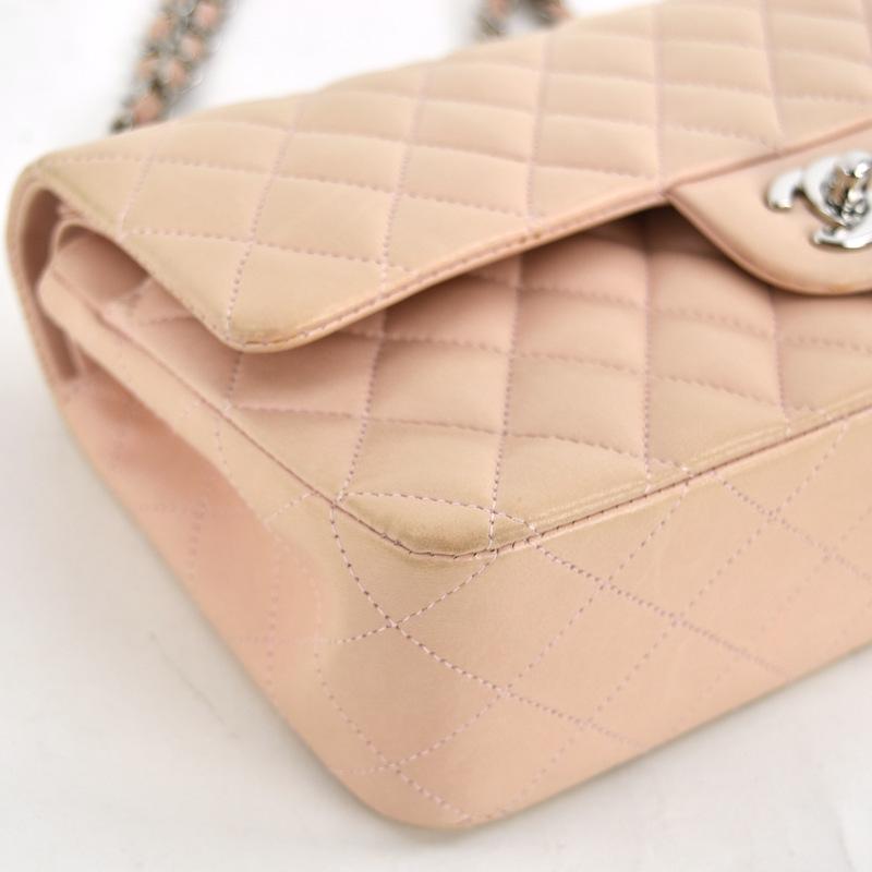 CHANEL（シャネル） バッグ チェーンショルダー マトラッセ Wフラップ