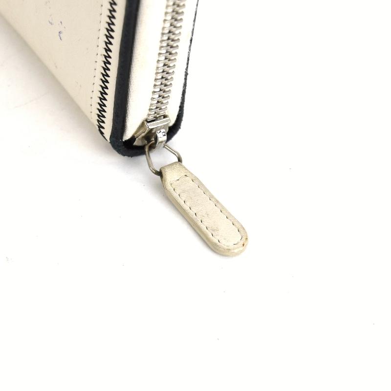 CHANEL 2.55 シャネル 長財布 ホワイト レザー ラウンドファスナー長