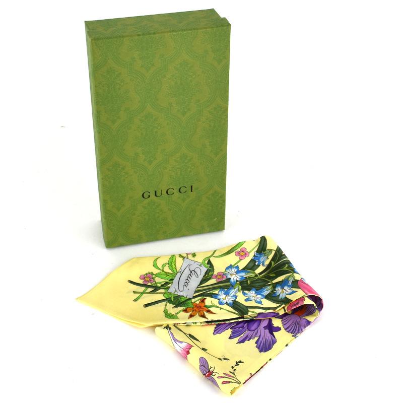 GUCCI グッチ スカーフ フローラプリント シルクネックボウ GUCCI グッチ スカーフ フローラプリント シルクネックボウ