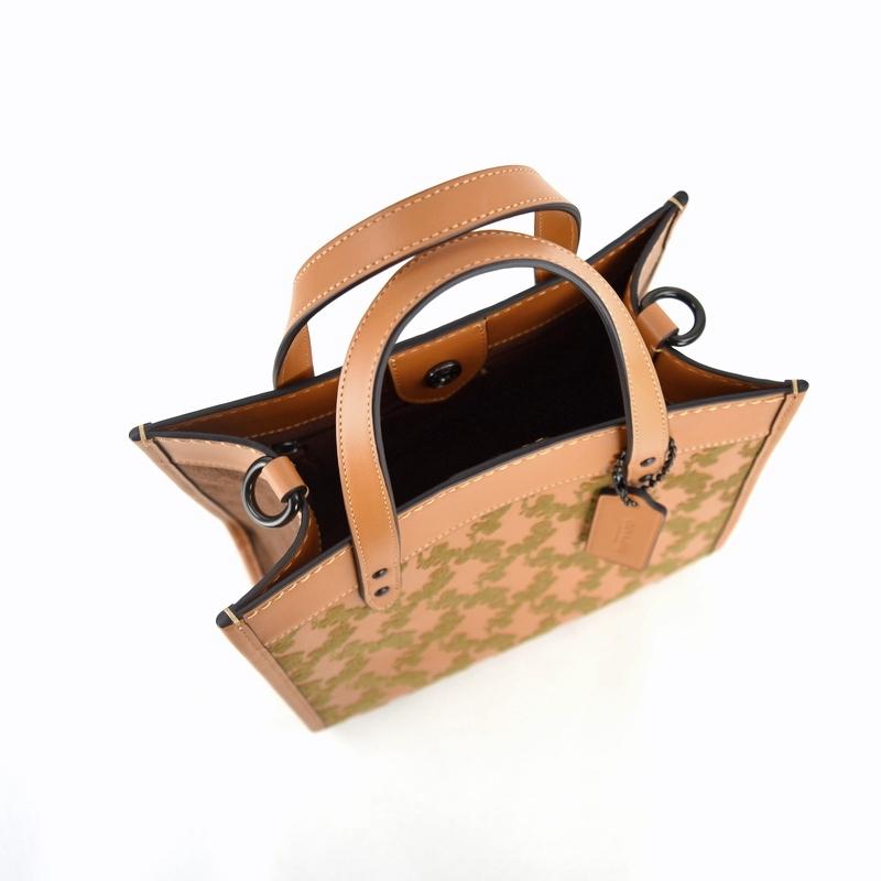 COACH コーチ バッグ 2WAYショルダー フィールドトート22 ホース