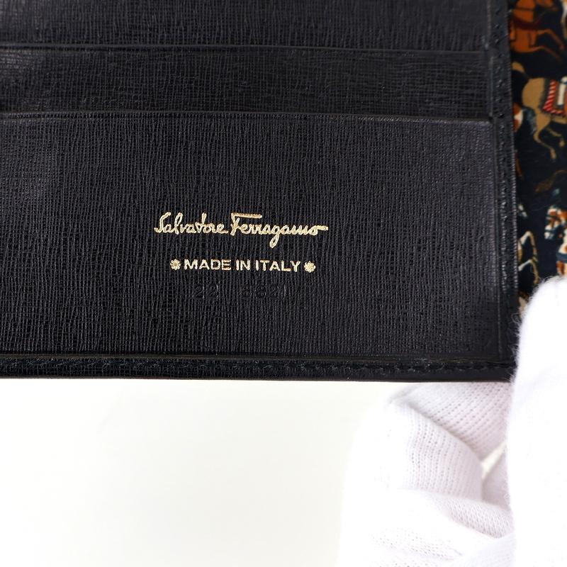 FERRAGAMO（フェラガモ） 財布 メンズ 二つ折りサイフ ブラック 無地