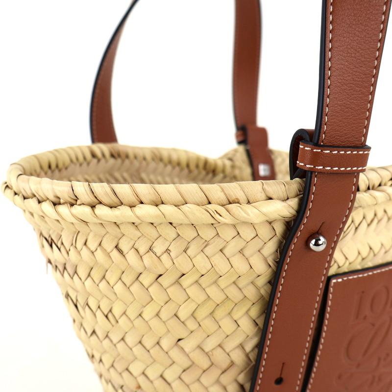 LOEWE ベージュ かごバッグ　バスケットバッグ スモール（ヤシの葉&カーフ） LOEWE ベージュ かごバッグ バスケットバッグ スモール（ヤシの