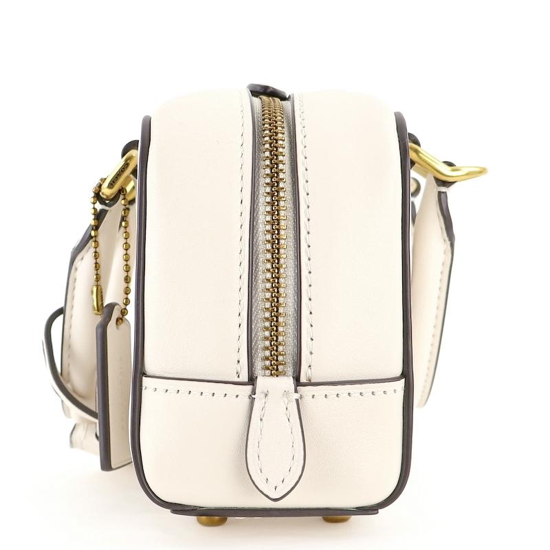 COACHバワリーサッチェル22 ホワイト　白 COACHバワリーサッチェル22 ホワイト 白 - メルカリ