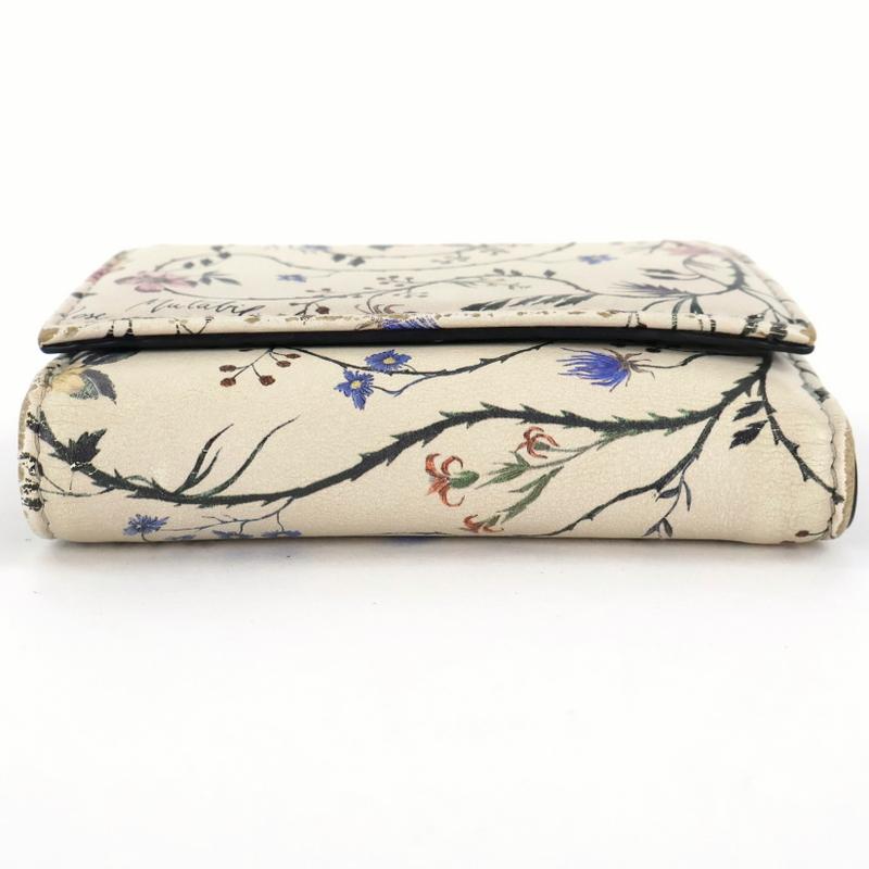 美品/限定品✨ディオール 折り財布 パリヨン 蝶 チャーム付 花柄 ホワイト 美品/限定品✨ディオール 折り財布 パリヨン 蝶 チャーム付 花柄