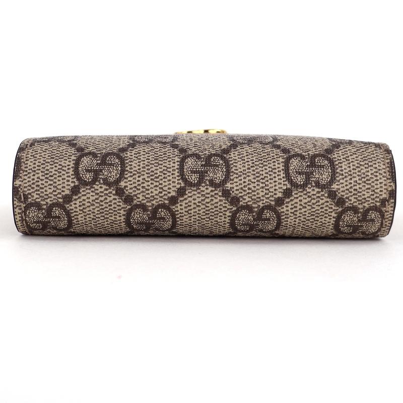 美品✨GUCCI グッチ　GGスプリーム　二つ折り財布　GGチャーム　ベージュ ダブルG グッチ 財布 二つ折り カードケースウォレット ミニウォレット