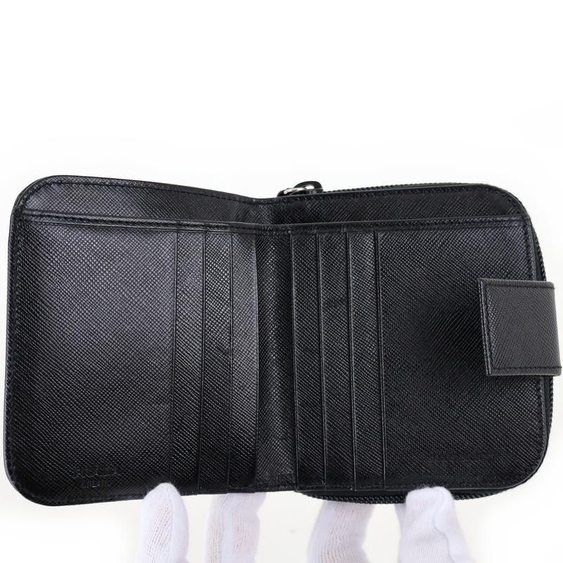 PRADA（プラダ） 財布 2つ折り財布 サフィアーノレザー コンパクト