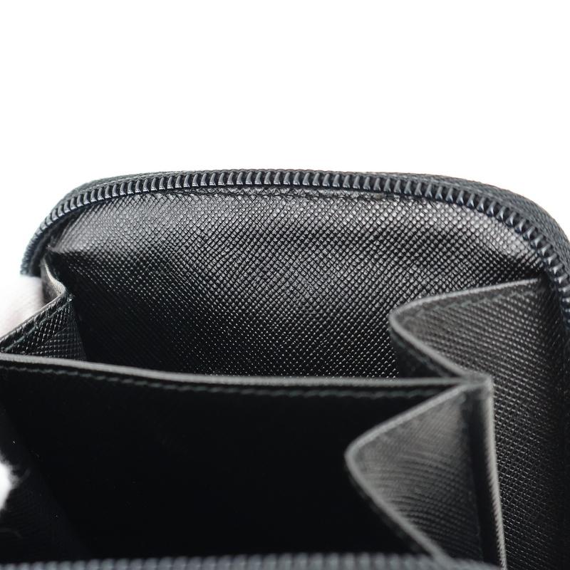 PRADA（プラダ） 財布 2つ折り財布 サフィアーノレザー コンパクト
