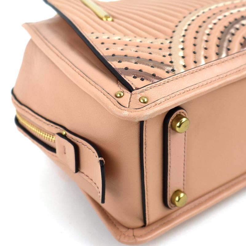 【未使用•美品】コーチベージュ レザー ハンドバッグ ロック付き コーチ ハンドバッグ レディース ブランド COACH レザー CAM56