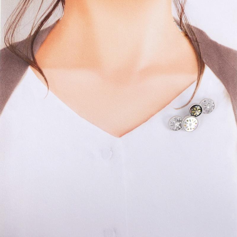 MIKIMOTO（ミキモト） ブローチ ピクウェ シェル ダイヤモンド 0.05ct