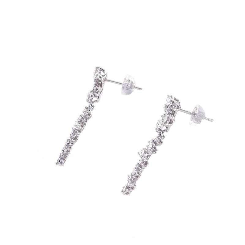 ダイヤモンド ピアス Pt900 0.40ct 縦長モチーフ 揺れる 両耳用 二個