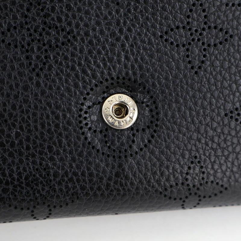LOUIS VUITTON（ルイ・ヴィトン） 財布 レディース マヒナ
