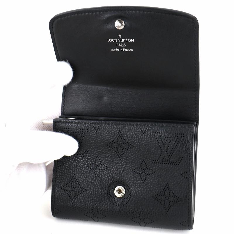 ✨極美品✨ルイヴィトン　イリスコンパクト　モノグラム　マヒナ　黒　ブラック LOUIS VUITTON（ルイ・ヴィトン） 財布 レディース マヒナ