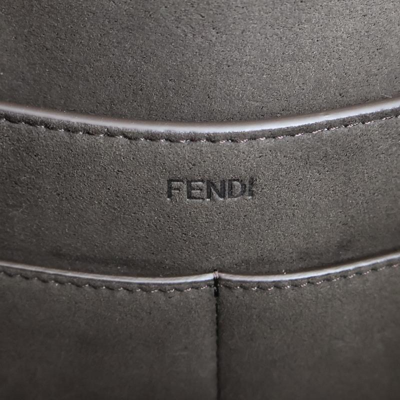 FENDI（フェンディ） バッグ Origami ミディアム 変形バッグ 巾着型