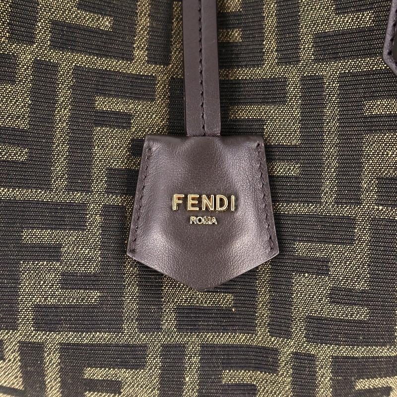 FENDI（フェンディ） バッグ Origami ミディアム 変形バッグ 巾着型