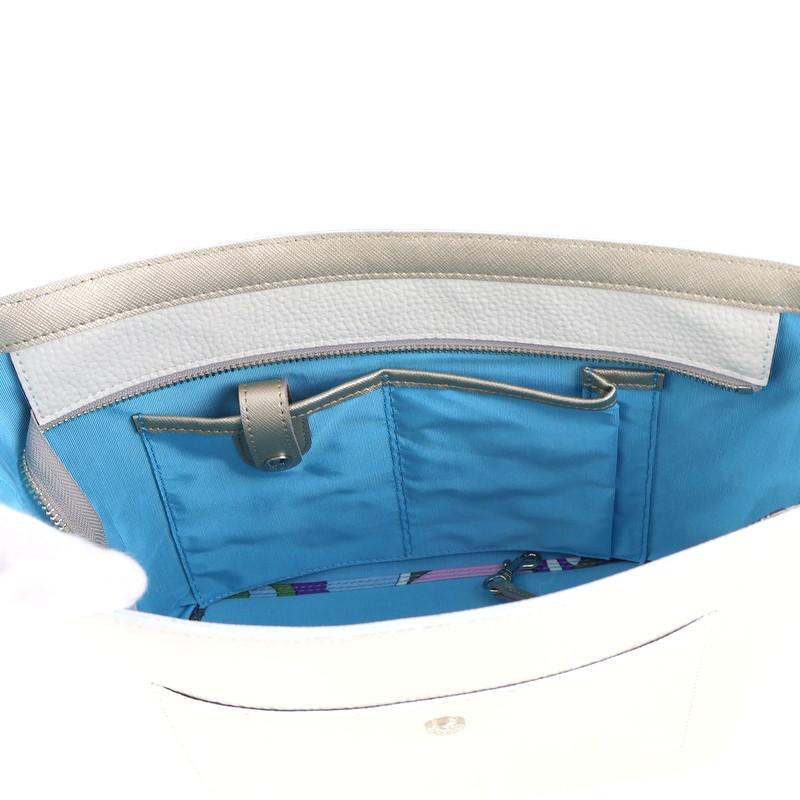 ADMJ ショルダーバッグ　パイソン　ヘビ革　バッグ　エーディーエムジェー　白 A.D.M.J（エーディーエムジェイ） バッグ ショルダーバッグ レザー