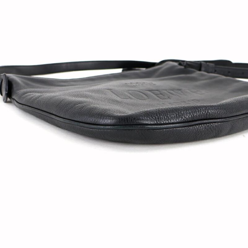 LOEWE（ロエベ） バッグ 中古 ショルダーバッグ レザー ブラック