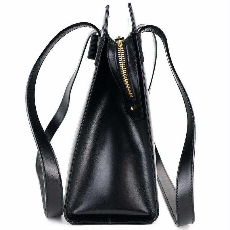 VARA（Salvatore Ferragamo） サルヴァトーレ フェラガモ バッグ