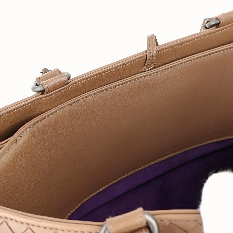 BOTTEGA VENETA（ボッテガ・ヴェネタ） トートバッグ ブラウン系