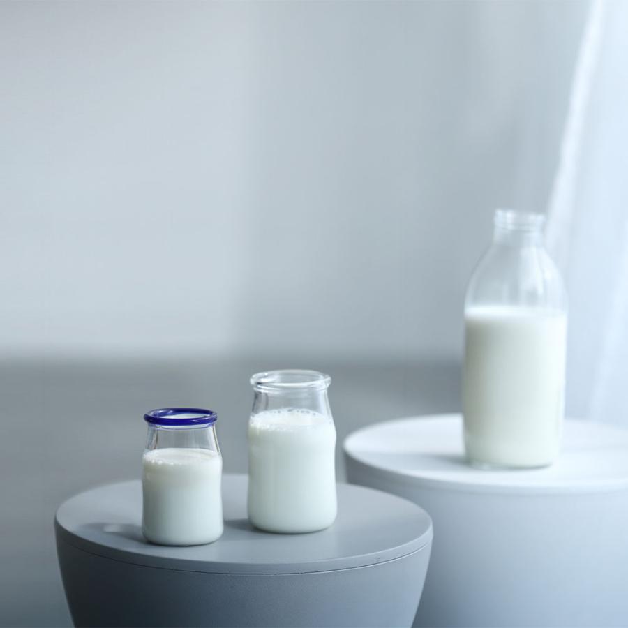 《全2色》Gyuu M（容量300ml）牛乳瓶をオマージュしたグラス【 ideaco イデアコ デザイン雑貨 インテリア 北欧  ギュー S M グラス ガラスカップ フリーカップ】 | ideaco | 11