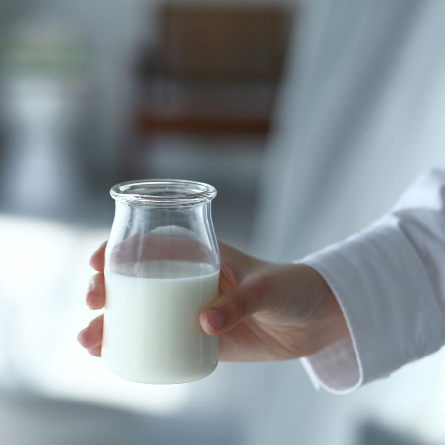 《全2色》Gyuu M（容量300ml）牛乳瓶をオマージュしたグラス【 ideaco イデアコ デザイン雑貨 インテリア 北欧  ギュー S M グラス ガラスカップ フリーカップ】 | ideaco | 12