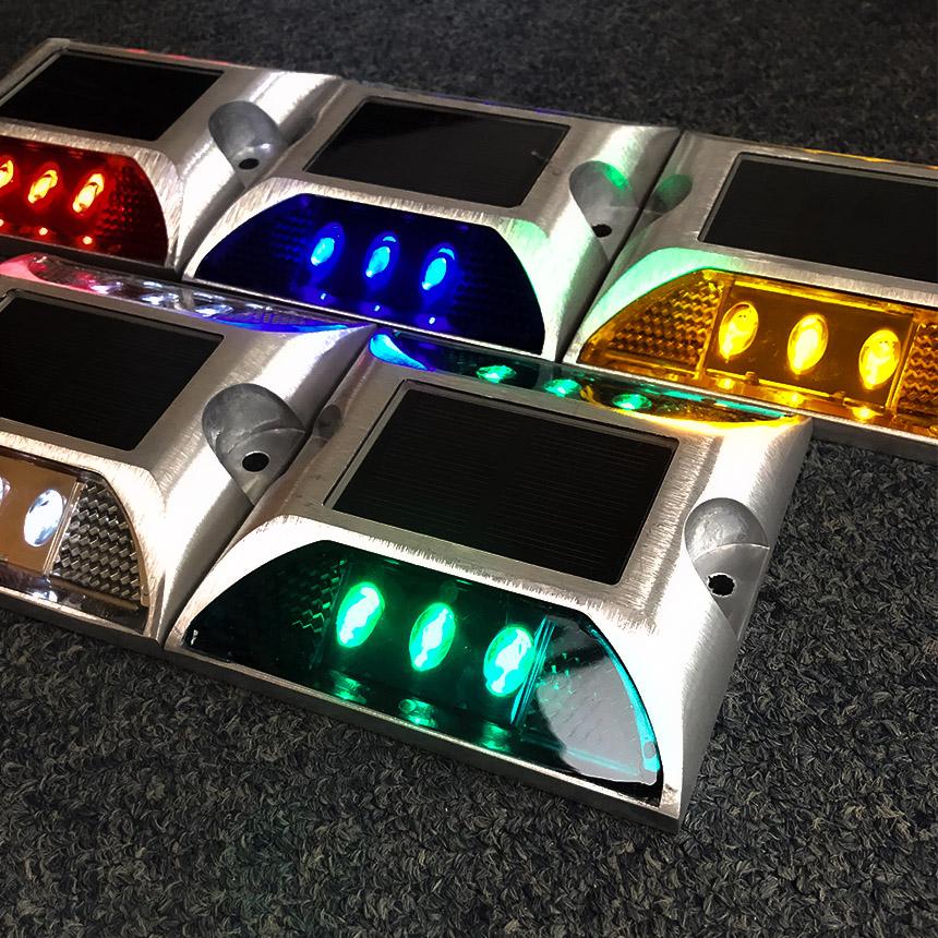 爆買 道路鋲 ソーラーライト 道路誘導 LED 5カラー ライト ソーラー
