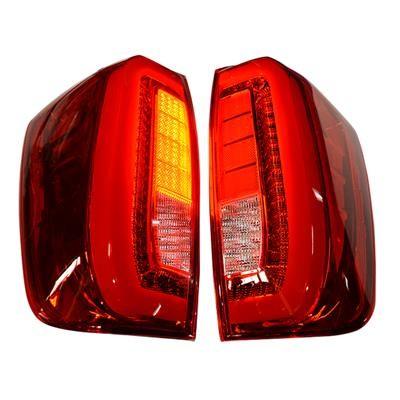 リア LED テールランプ ターンシグナルライト LIGHTTING 日産ナバラ NP300 2015-2018 RED 汎用品