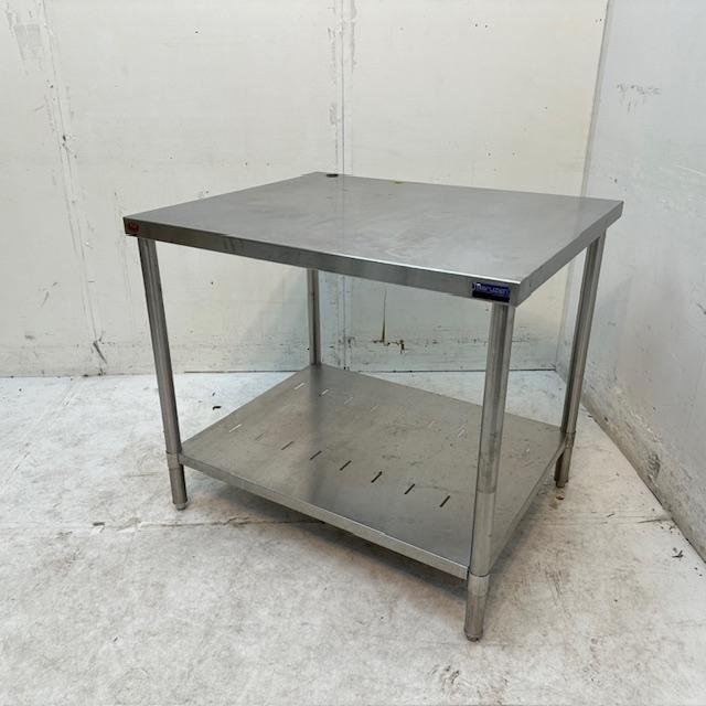 中古品 作業台(1000mm×650mm)お売りします。 中古品 作業台(1000mm×650mm)お売りします。