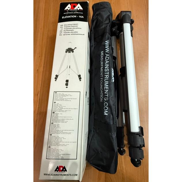 3％OFF エレベーター三脚 5/8インチネジアルミ金属製 墨出し器用 回転