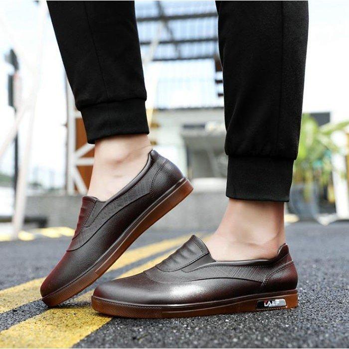 新作入荷 レインシューズ ブーツ レインブーツ メンズ レインシューズ ショート丈 無地 メンズレインブーツビジネス シューズレインシューズ無地ショート丈大きいサイズ晴雨兼用防水雨靴新作登場