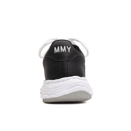 メゾン ミハラヤスヒロ / Maison MIHARA YASUHIRO 【ジョングク着用】 オリジナルソールスニーカー "WAYNE" OG Sole LEATHER Low-top Sneaker - BLACK×WHITEの画像