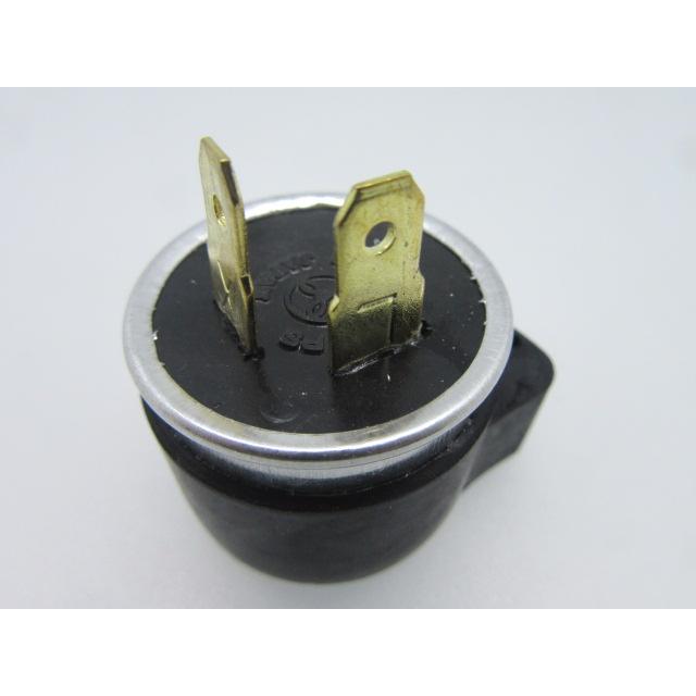 a-2 スズキ GT750 GT550 GT380 GT250 ウインカーリレー : バイク