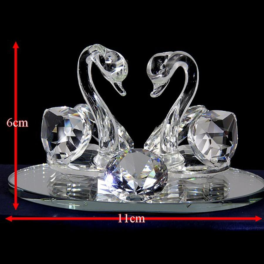 ガラス製 白鳥の置物 セット ガラス製 置物 白鳥 ペアスワン ダイヤカットガラス とても美しい