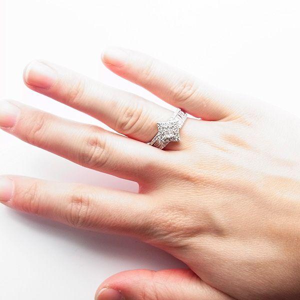 ダイヤモンド リング 0.92ct(Total) VS〜SIクラス E〜Hクラス プラチナ  