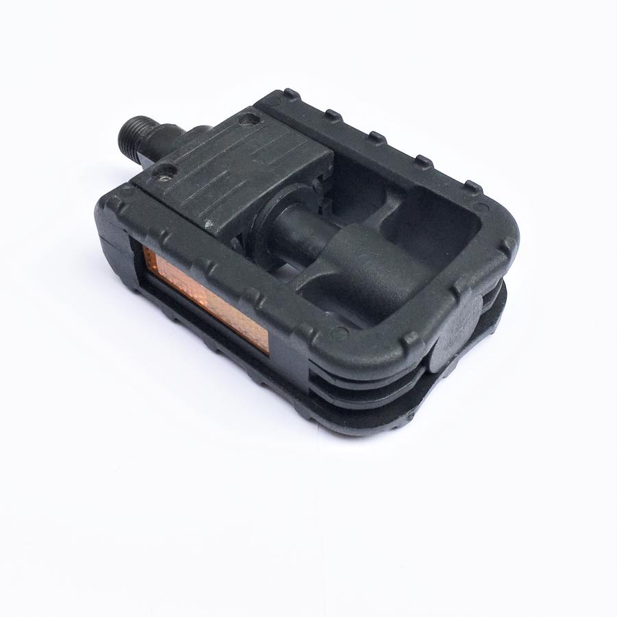 未使用　当時物　VP-956S 自転車用ペダル　LR　フラット／ベルト通し穴アリ 未使用 当時物 VP-956S 自転車用ペダル LR フラット／ベルト通し