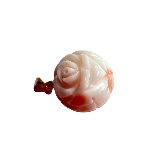 18K 本珊瑚 バラ彫刻 デザインペンダントトップ 約13.5mm pe15-2261