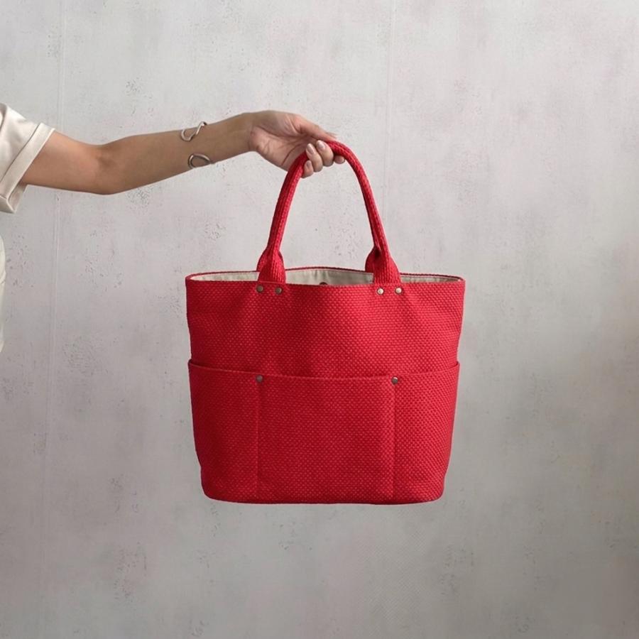 sasicco バケット｜まるでバケツのような収納力と大きな開口部が特徴的