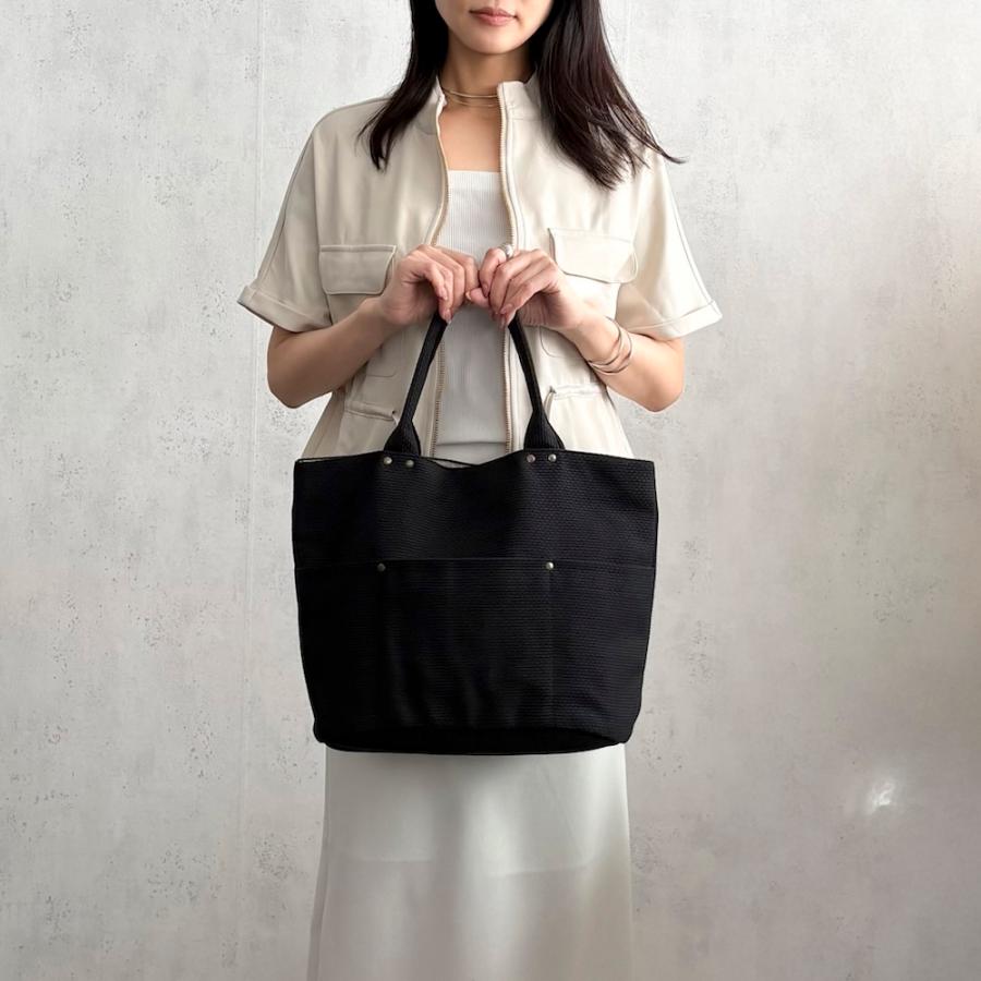 sasicco バケット｜まるでバケツのような収納力と大きな開口部が特徴的
