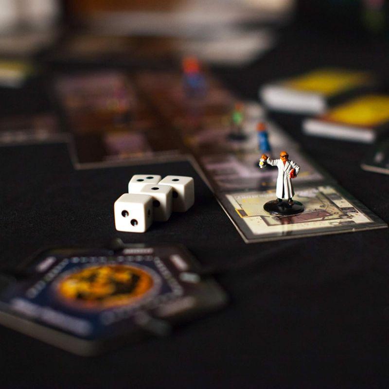 Betrayal at House on the Hill 丘の上の裏切者の館 ボードゲーム｜ageha-shop｜06