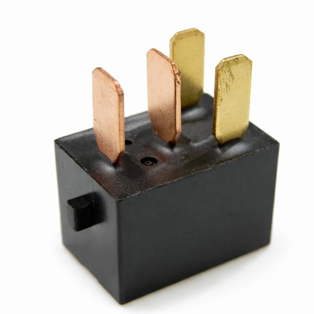 互換品 12V 汎用 4極（4ピン）A/Cリレー エアコンリレー マグネットクラッチ フォグ パワーウィンドー スターター | 