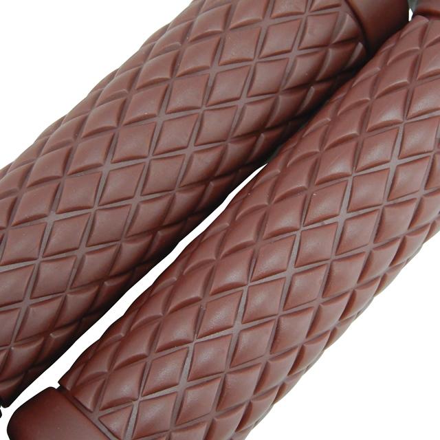 ダイヤ柄 ハンドルグリップ レトロスタイル 汎用 22.2mm ブラウン バイク カスタム ビンテージ ラバーグリップ クラシック 原付 スクーター ネイキッド 旧車 |  | 01