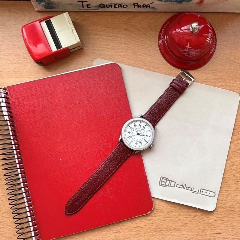 Diloy 腕時計ベルト 20mm イタリアン カーフレザー ステッチ Ref.86フラット 本革 バンド ネイビーブルー |  | 02