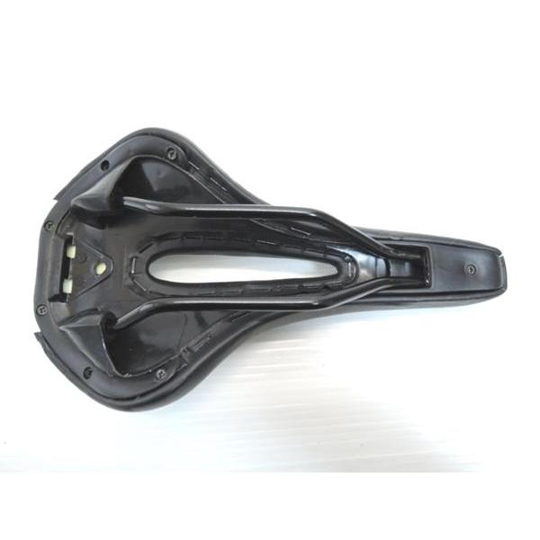 自転車 サドル 厚いクッション 穴あき ブラックxホワイト |  | 03