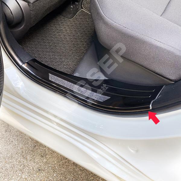 爆割]カローラツーリング/スポーツ 210系 2019年10月〜 サイドステップ