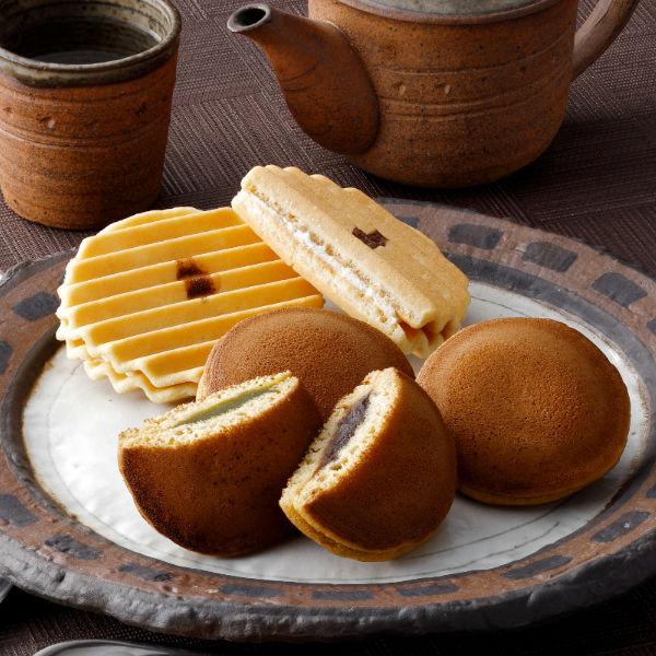 ギフト お菓子 プレゼント 内祝い お返し 出産 日本の和菓子 どら焼き&ヴァッフェル 和スイーツ詰合せ|ahidamariv|03