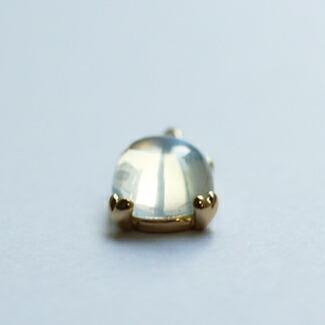 K18 ペンダント　トップ　ムーンストーン　0.78 g ペンダントトップ ムーンストーン ゴールド K18 6月誕生石