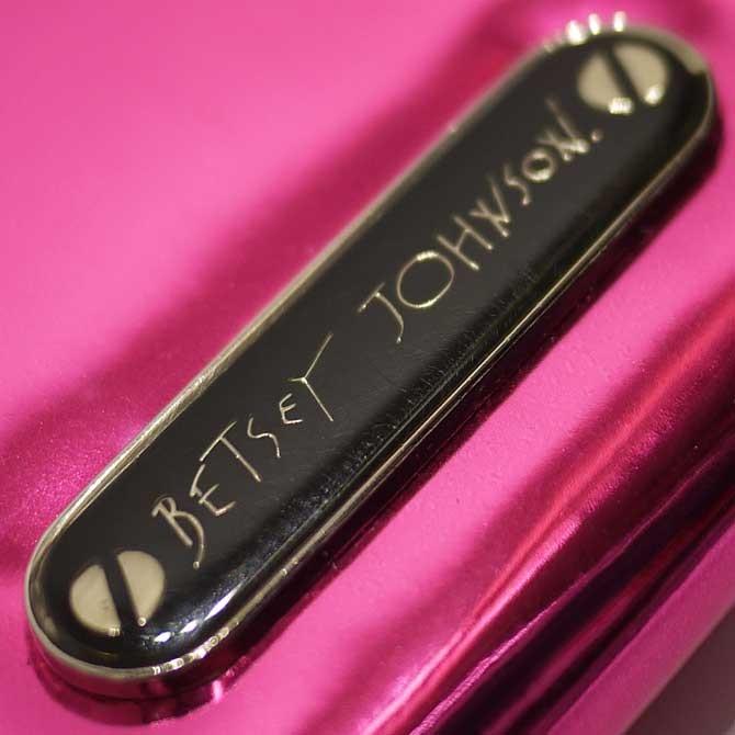 Betsey Johnson（ベッツィジョンソン） 長財布 レディース ラウンド