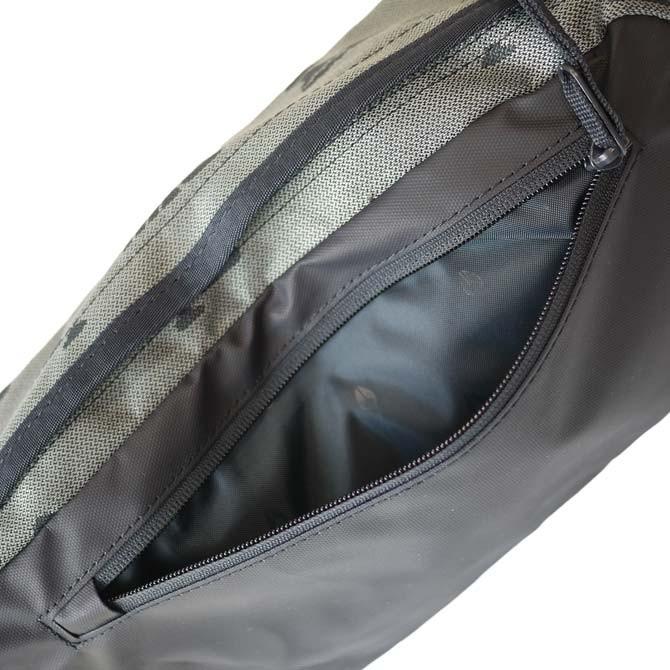 NIXON（ニクソン） ボディバッグ ヒップバッグ メンズ ウエストポーチ